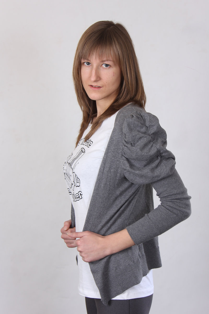 Кира, 24